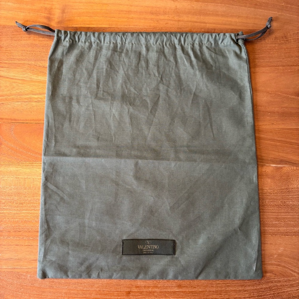 Valentino dust bag